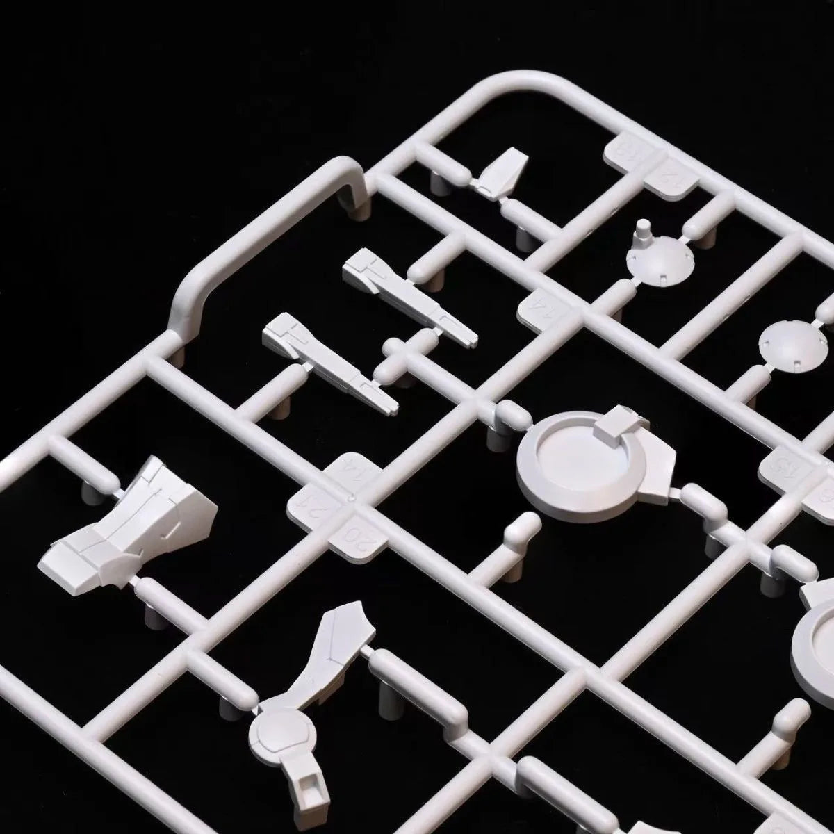 GBC Model Exia HG 1/144 GN-001 Assembly Model Kit Toys Action Figure Plastic Model Kits Toy Collectible Robot Plastic Hobby Gift