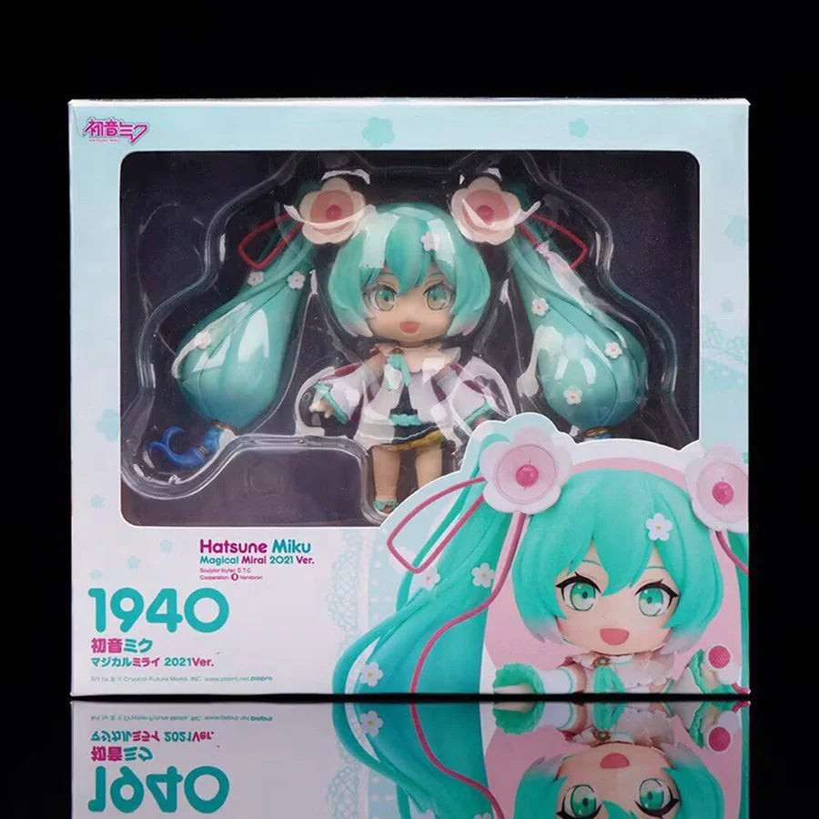 10cm/3.94in #1939 Hatsune Miku Anime Figure 15th Anniversary Strawberry Miku Action Figure #1940 Miku Collection Model Doll Toys