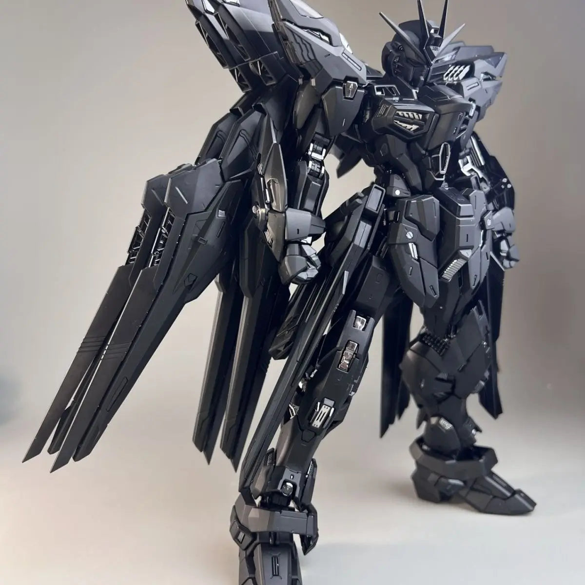 In Stock PIANXIN Strike Freedom MG 1/100 MGEX Assembly Model Kit Midnight Coating Action Figure Plastic Model Toys Kids Gift