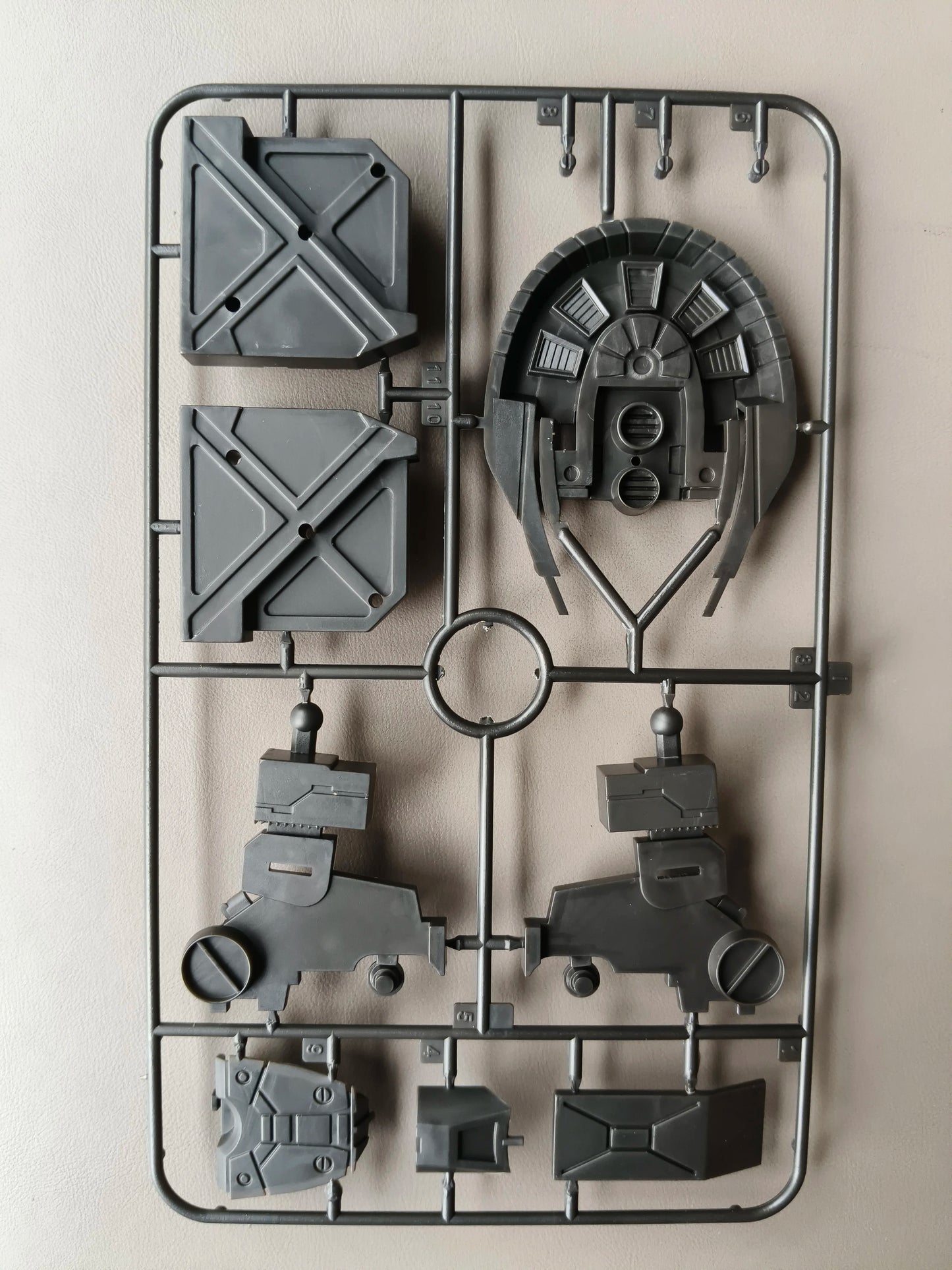 In Stock YMS-16M XAMEL Assembly Model Kit Desert Yellow Yms-16m Figures  Action Figure Plastic Model Toy Robot Gifts