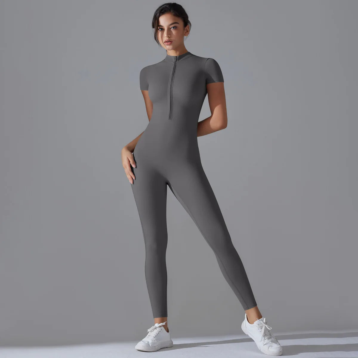 Naked zipper short sleeved yoga suit jumpsuit, quick drying breathable outdoor sports tight fitting jumpsuit, fitness suit