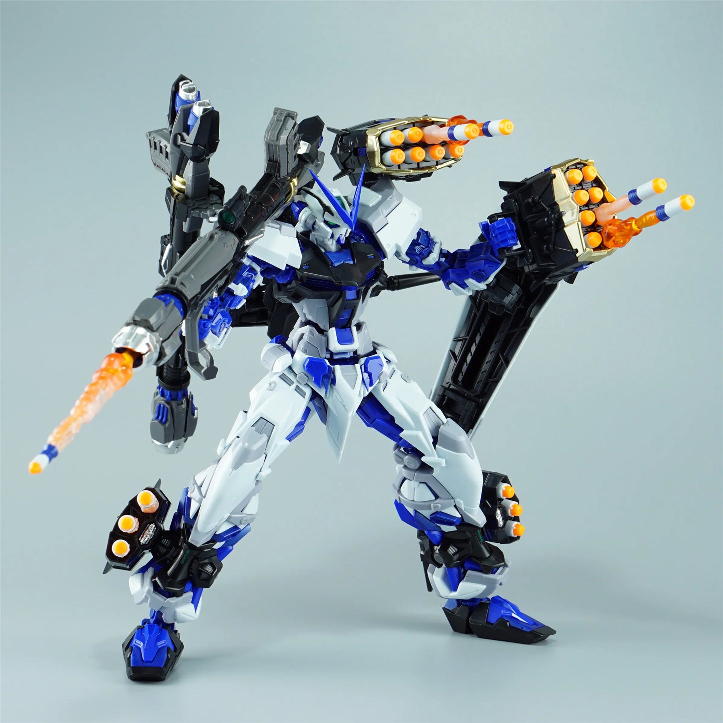 Bandai Daban 8810 Astray Frame 1/100 ABS Model