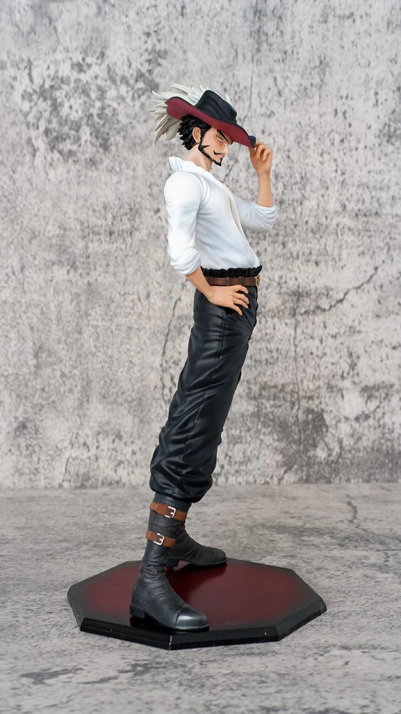 29cm ONE PIECE Dracule Mihawk Anime Figures Top Decisive Battle Action Figure PVC Model Toys Collection Ornaments Doll Fans Gift