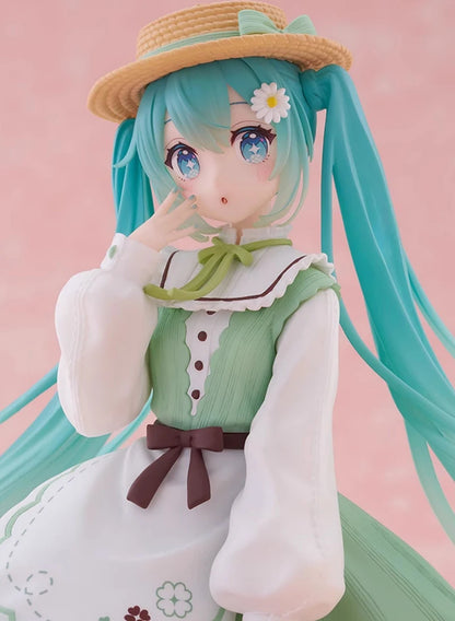 Bandai Hatsune Miku Country Ver 18CM PVC Figure