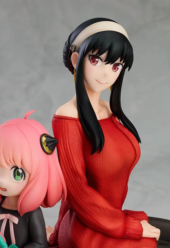 15cm Spy×Family Anya Forger and Yor Sitting on Sofa Anime Figure Model Statue Desktop Decoration Toy