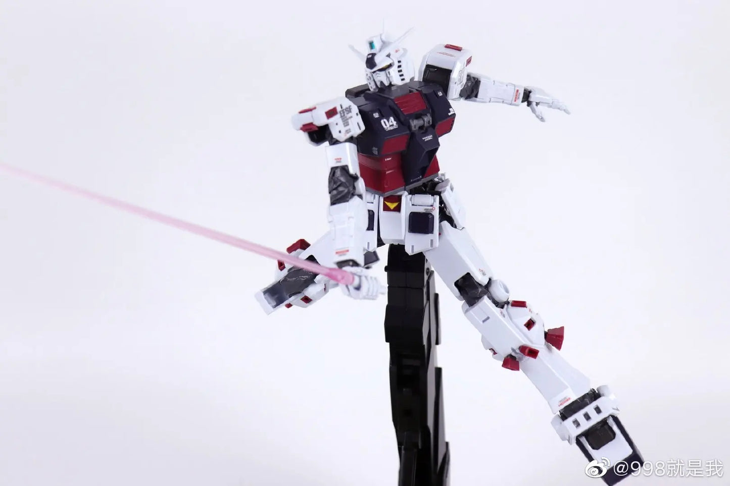 DABAN 6654 FA-78 MG 1/100 FA 78 Full Armor Thunderbolt Ver. Assembly Model Kit Action Figures Toy Robot Plastic Model Kits Gifts