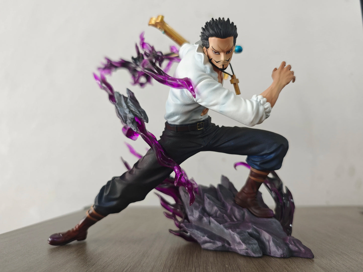 23cm One Piece Dracule Mihawk Figures Mi Hawk Anime Figure Action Figure Pvc Model Statue Collection Decoration Toys Gift Doll