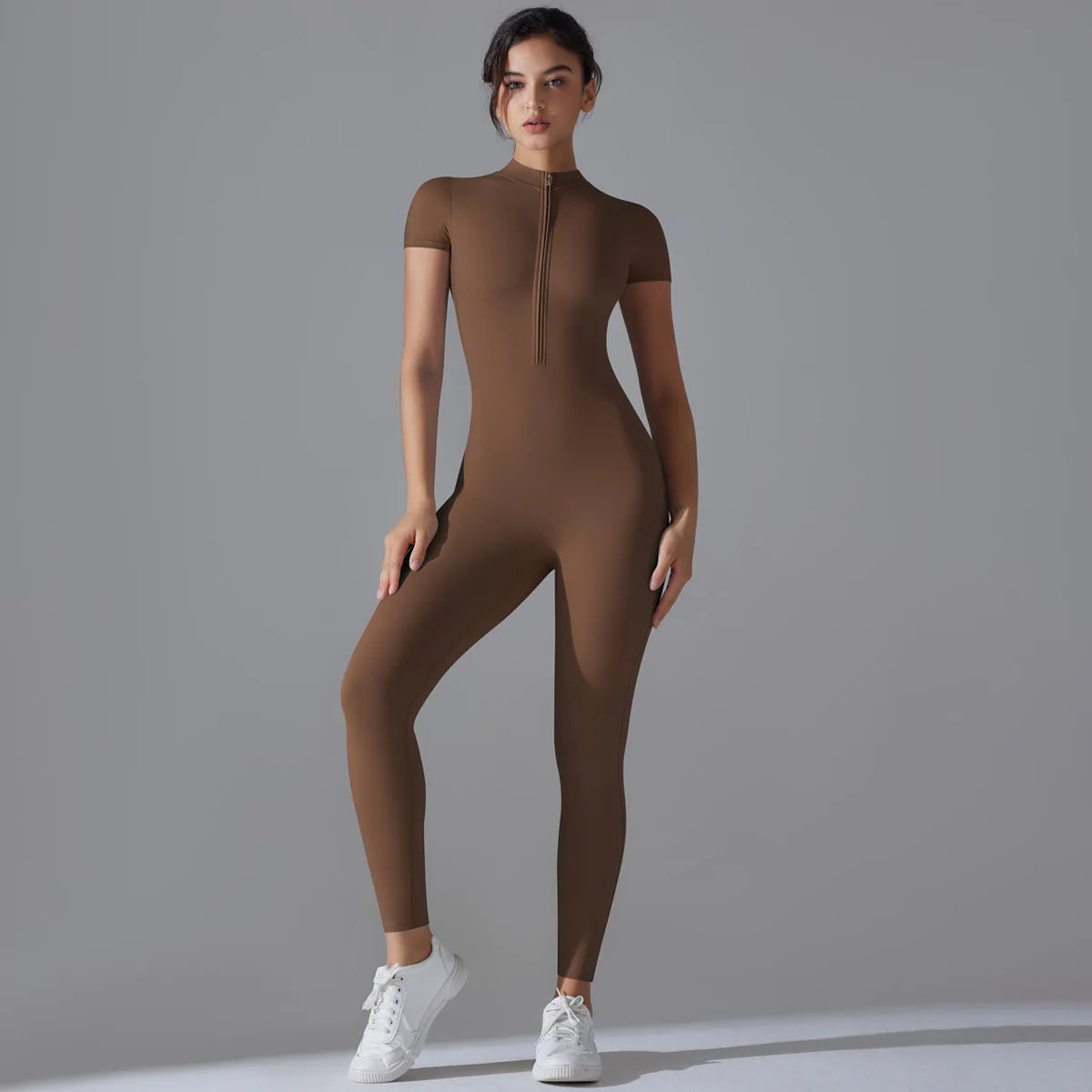 Naked zipper short sleeved yoga suit jumpsuit, quick drying breathable outdoor sports tight fitting jumpsuit, fitness suit