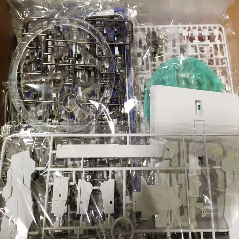 Daban 8822 00Q MG 1/100 Full Saber Model ABS