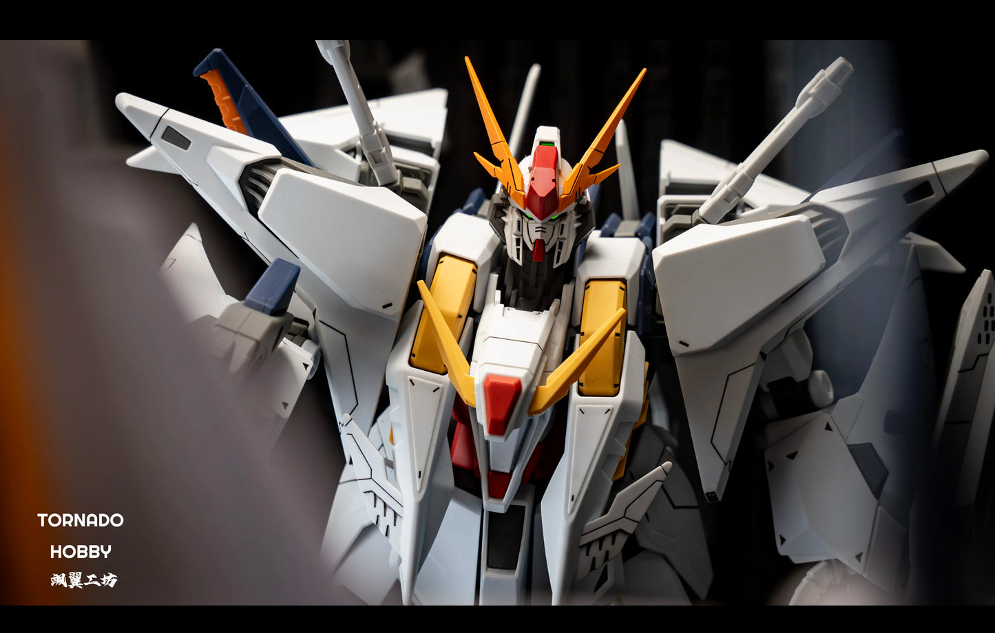 TORNADO HOBBY Studio XI RX-105 Head Carving 1/144 1/72 Sky Defender Assembly Model Kit Toy GK Model Mecha Head Accessory Gifts