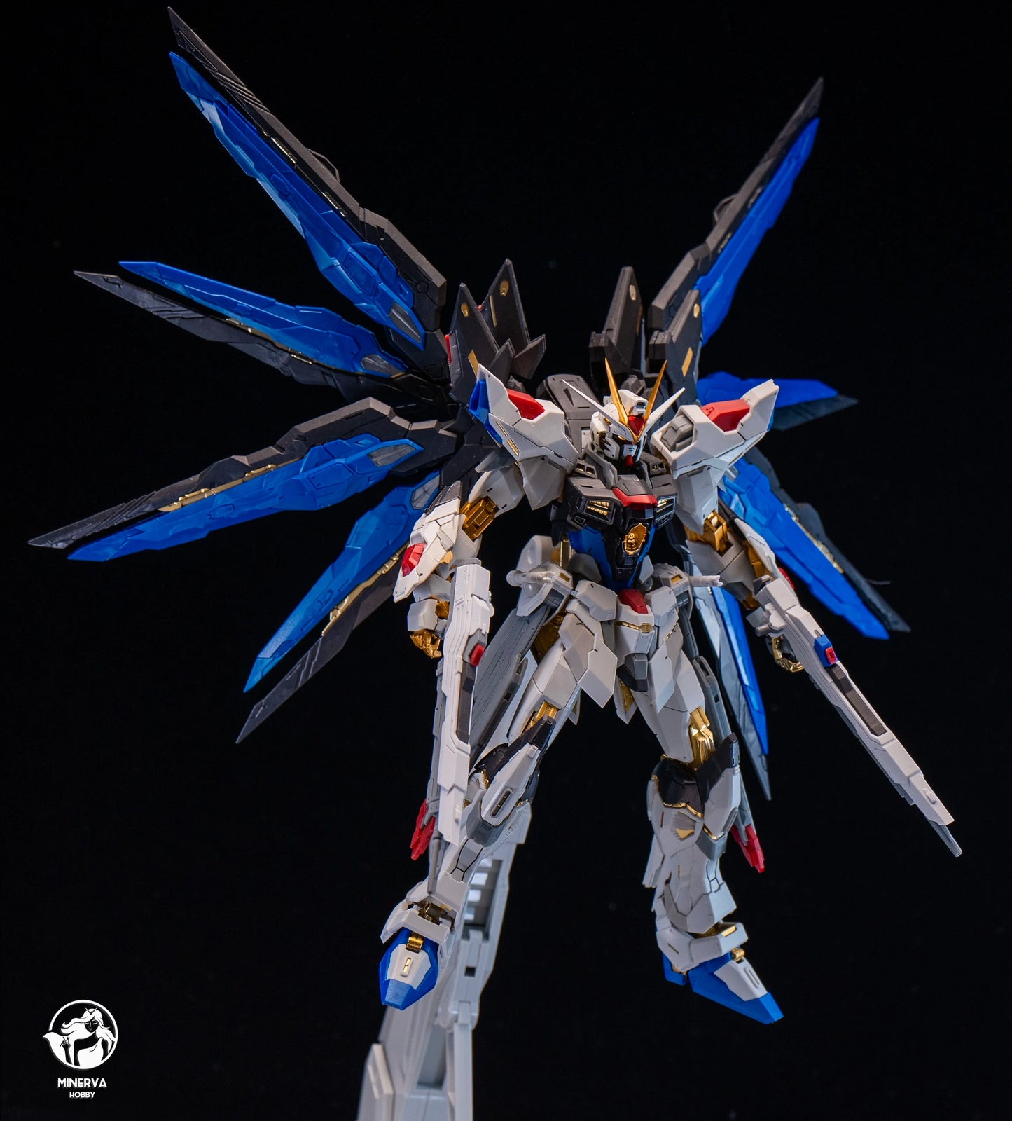 In Stock Minerva Hobby Head Carving STRIKE FREEDOM MG MGEX Assembly Model Kit Fate With Lamp Toy Mecha Model Head Toys Gifts
