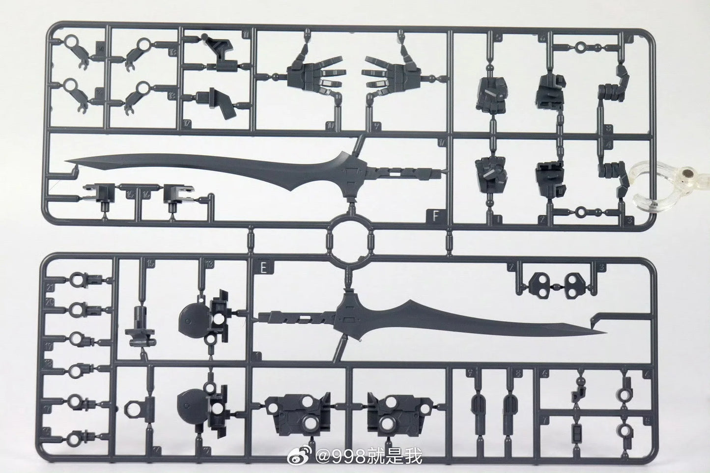 In Stock ABS Studio Susanowo MG 1/100 GNX-Y901TW Masurao Assembly Model Kit Action Figure Plastic Robot Ornament Gifts