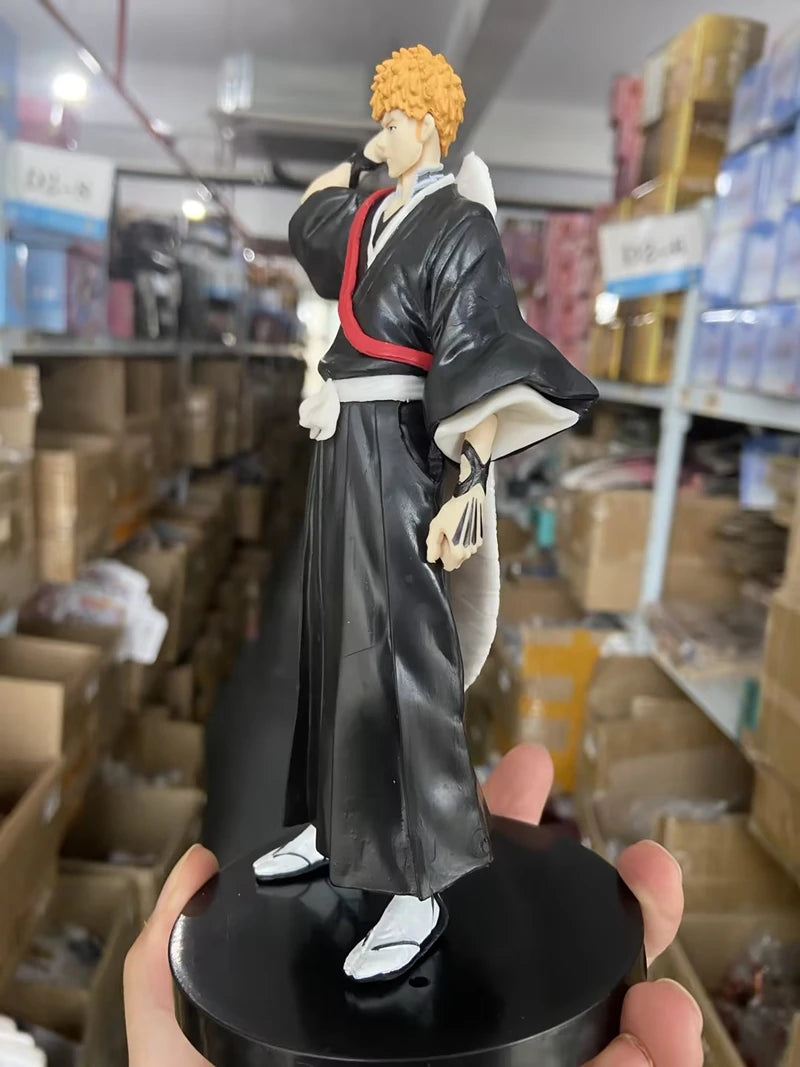 18.5cm Bleach Anime Hitsugaya Toushirou Zaraki Kenpachi Kurosaki Ichigo Action Figure Collectible Model Toys Japanese