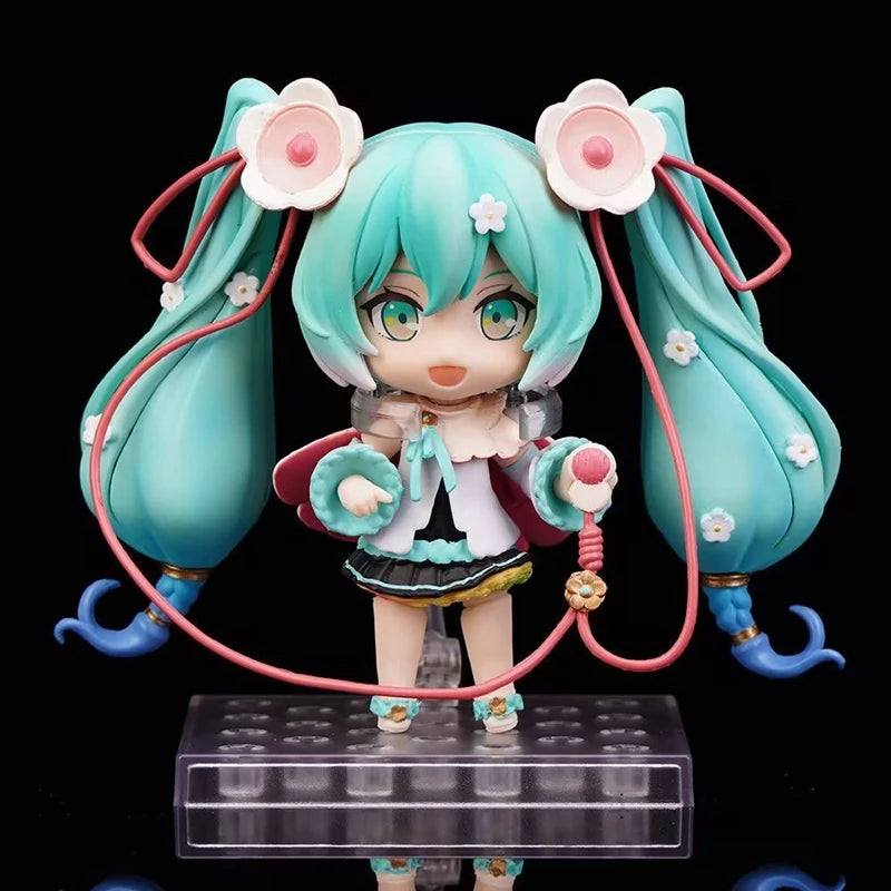 10cm/3.94in #1939 Hatsune Miku Anime Figure 15th Anniversary Strawberry Miku Action Figure #1940 Miku Collection Model Doll Toys