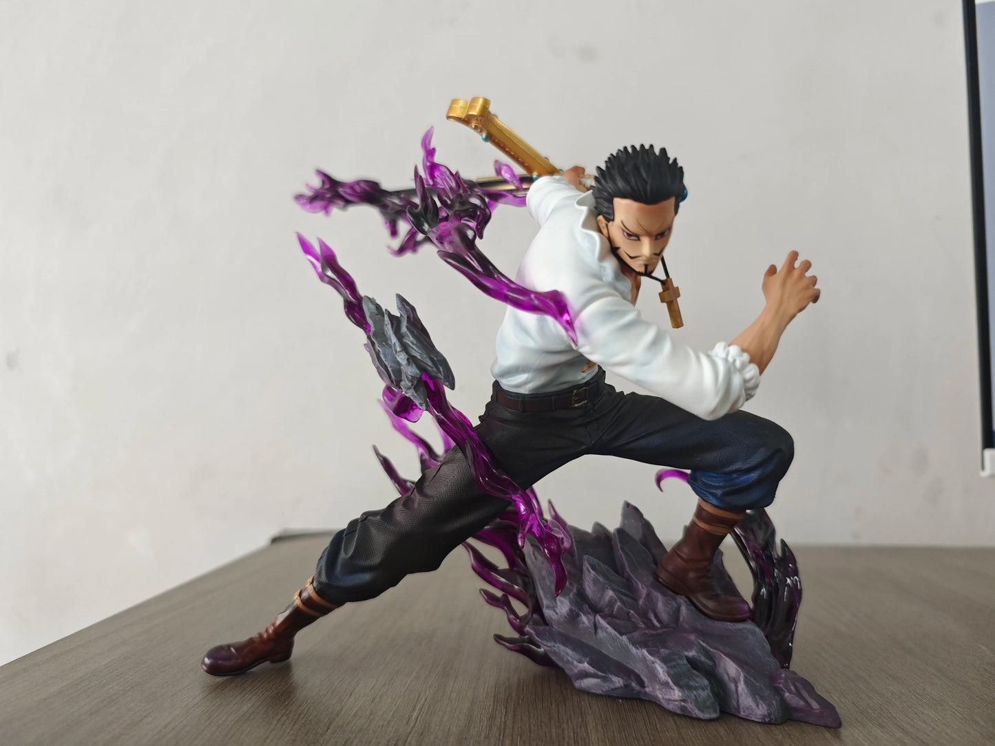 23cm One Piece Dracule Mihawk Figures Mi Hawk Anime Figure Action Figure Pvc Model Statue Collection Decoration Toys Gift Doll