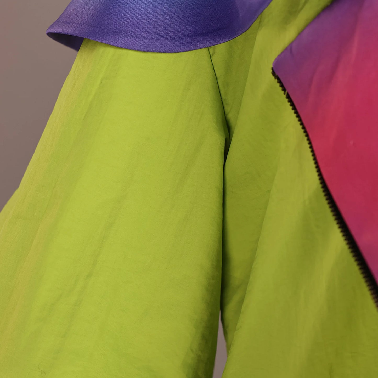 Anime Gnosia Yuri Cosplay Costume Wig Green Jacket Uniform Carnival Halloween Party for Women Men Girls Role Play Outfit Props