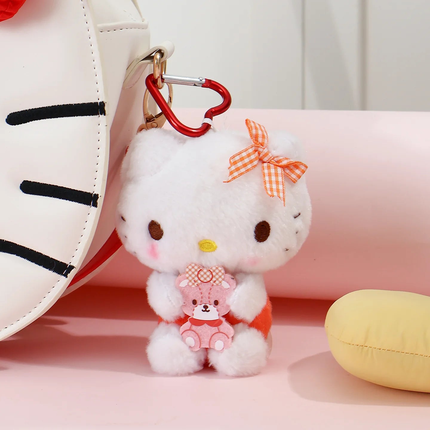 Genuine Sanrio Hello Kitty Kuromi Melody Pachacoo Cinnamoroll Stuffed Toy Pendant Cute Plush Toys Keyring Keychain Birthday Gift