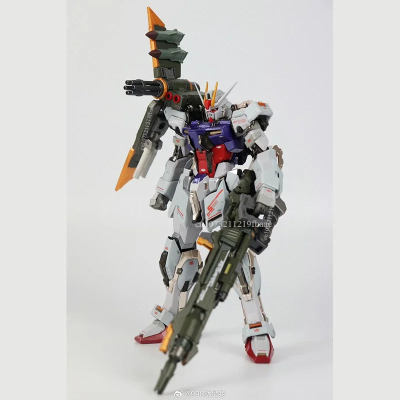 DABAN 8829 STRIKE GAT-X105 MG 1/100 Assembly Model Kit Luncher Striker Sword Toy Action Figures Robot Plastic Model Mecha Gifts