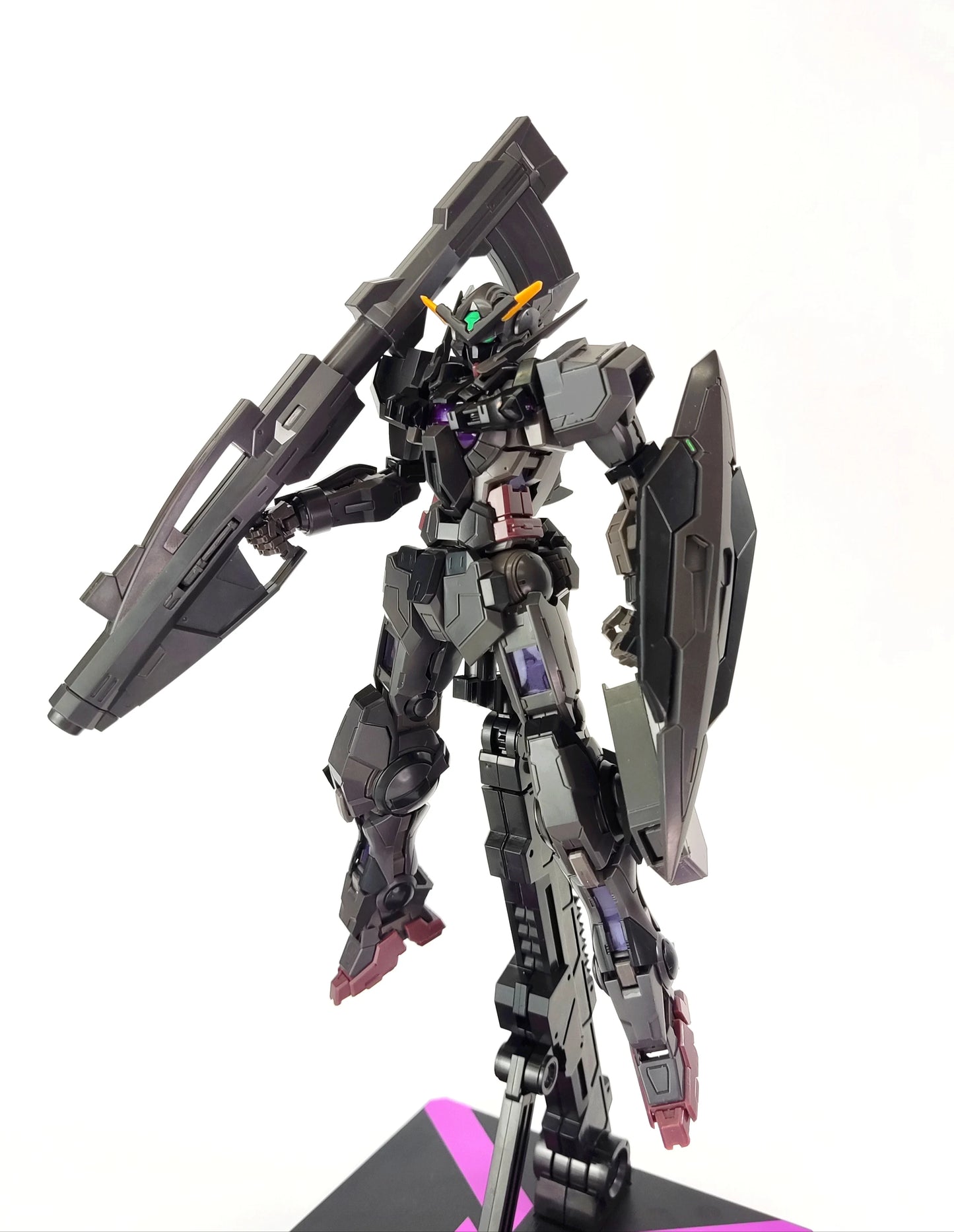 Bandai HS Astraea Black MG 1/100 ABS Model Assembly Kit