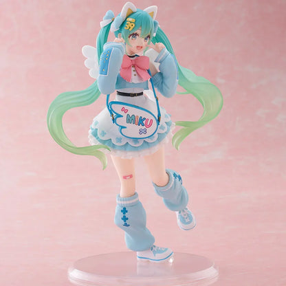 Bandai Hatsune Miku Fancy Cat Eat Ver. 18CM PVC Figure
