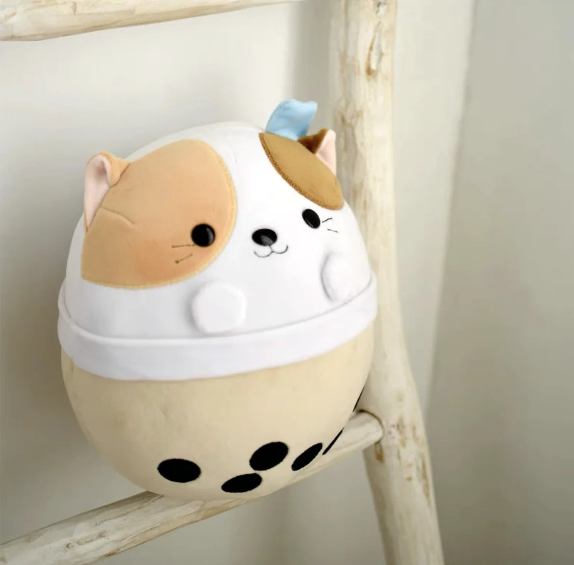 Cartoon Animals Shape Boba Stuffed Panda Polar Bear Shark Bubble Tea Plush Doll Hug Throw Pillow for Kids Round Ball Soft Drink