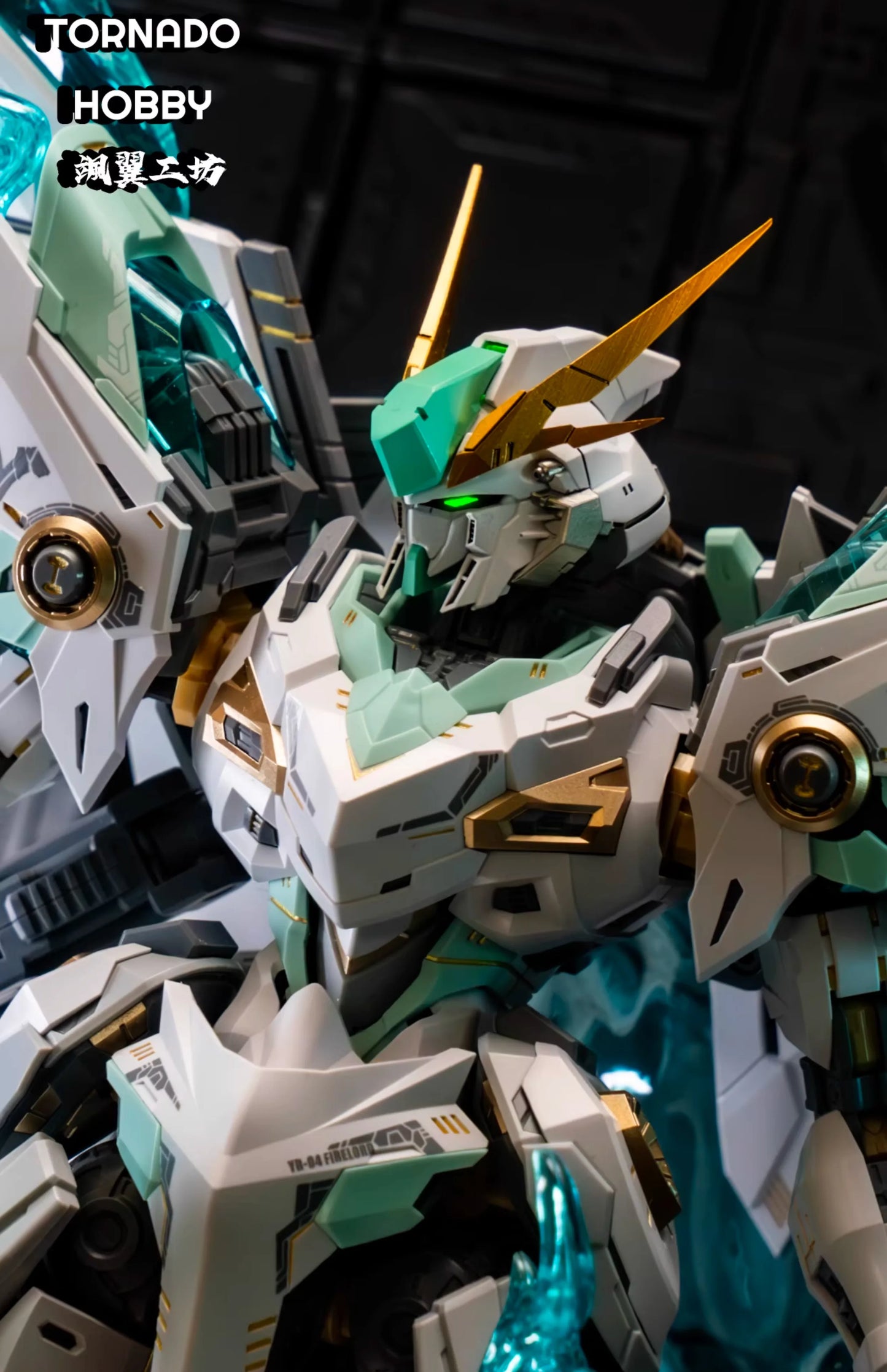 TORNADO HOBBY Studio XI RX-105 Head Carving 1/144 1/72 Sky Defender Assembly Model Kit Toy GK Model Mecha Head Accessory Gifts