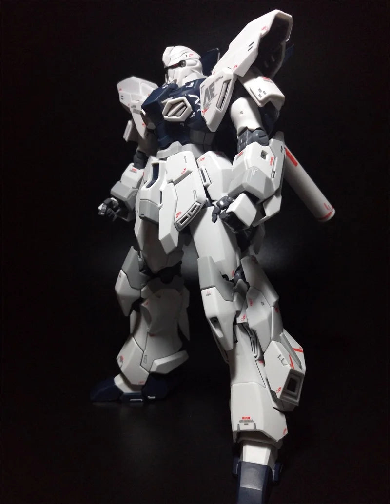 Bandai Sinanju Stein MSN-06S Model Kit 1/100 ABS