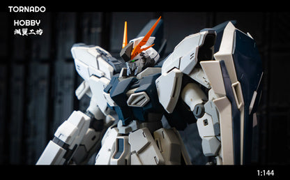 TORNADO HOBBY Studio XI RX-105 Head Carving 1/144 1/72 Sky Defender Assembly Model Kit Toy GK Model Mecha Head Accessory Gifts