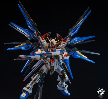 In Stock Minerva Hobby STRIKE FREEDOM Head Carving MG MGEX Assembly Model Kit Midnight With Lamp Toy Mecha Model Head Toys Gifts