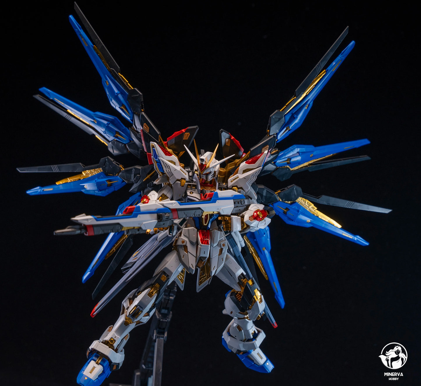 In Stock Minerva Hobby Head Carving STRIKE FREEDOM MG MGEX Assembly Model Kit Fate With Lamp Toy Mecha Model Head Toys Gifts