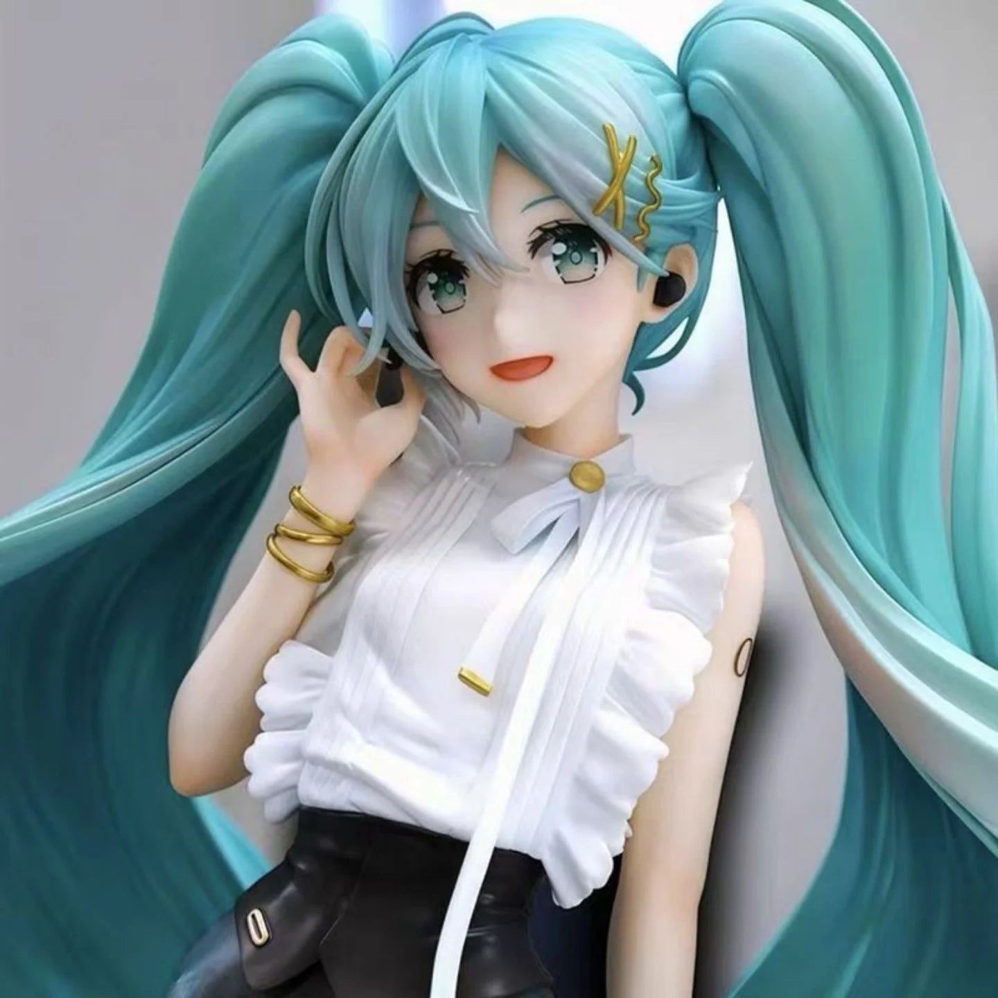 27cm Hatsune Miku Anime Figure Casual Wear Miku Figurine Standing Pose Gk Statue Model Doll Collection Room Decora Desk Toy Gift