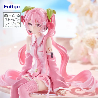 FuRyu Noodle Stopper Hatsune Miku Sakura 14CM PVC