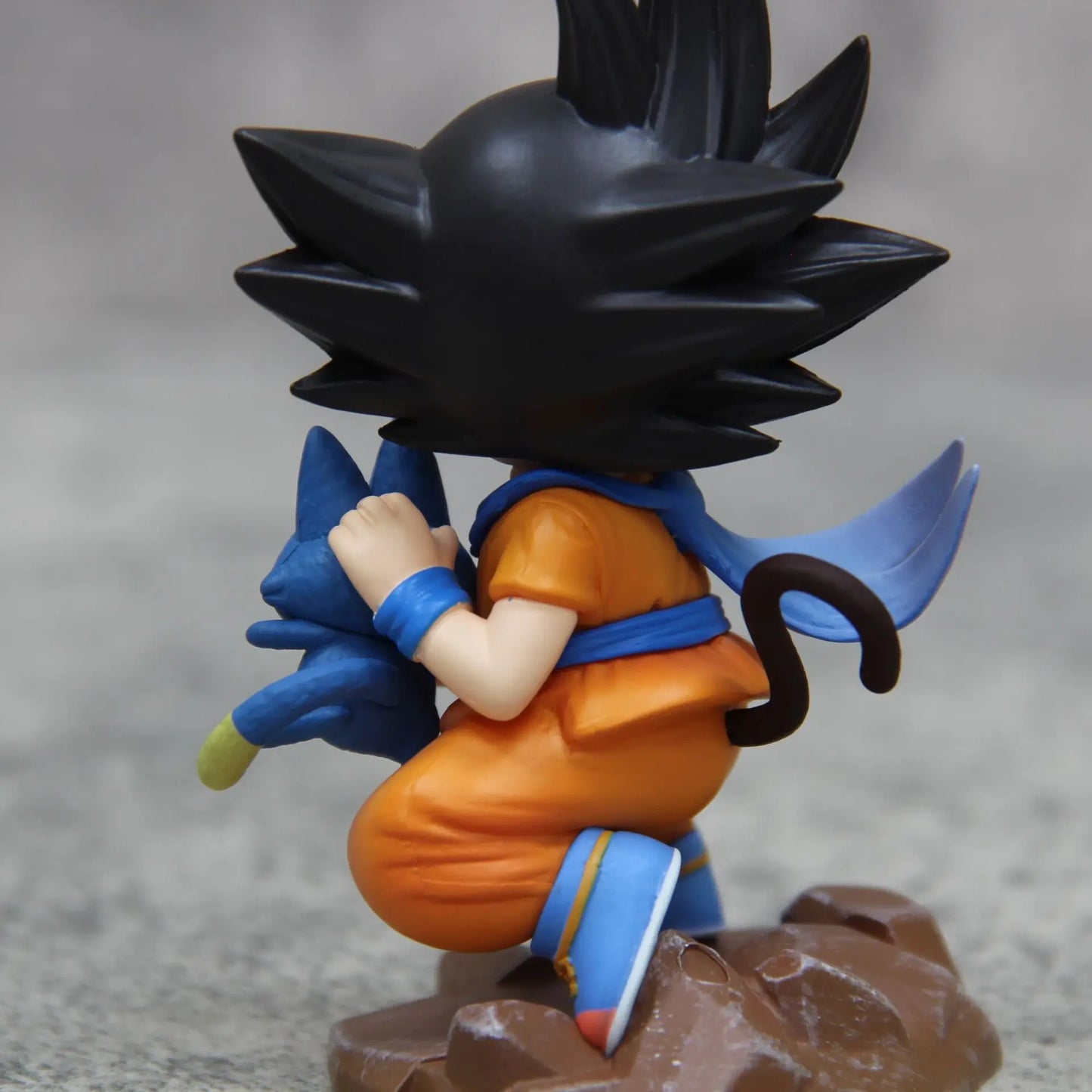 Dragon Ball Childhood Little Goku Hugs Puer Ya Mu Tea Little Follower Figure Doll Pvc Model Statue Collection Toys Ornamen Gift