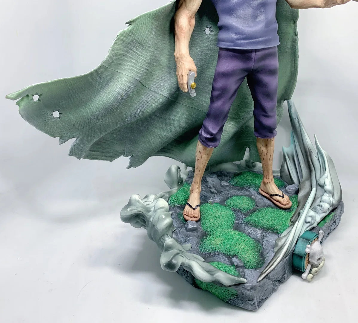 Bandai One Piece Silvers Rayleigh 32cm PVC Model Kit