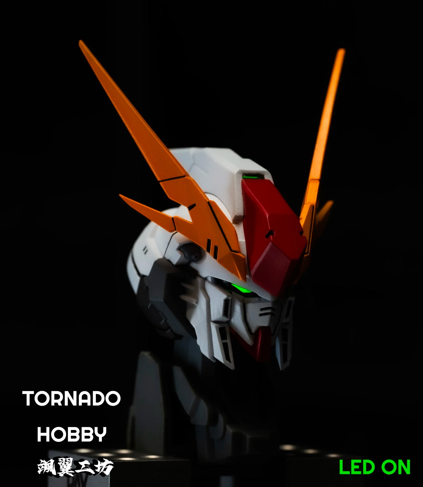 TORNADO HOBBY Studio XI RX-105 Head Carving 1/144 1/72 Sky Defender Assembly Model Kit Toy GK Model Mecha Head Accessory Gifts