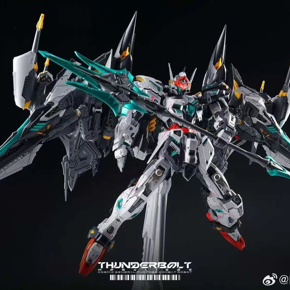 1/100 Scale Inera Infinite Dimension Thunderbolt Manta Ray Original  Mecha Plastic Model Kit Action Figures Engraved Lines Clear
