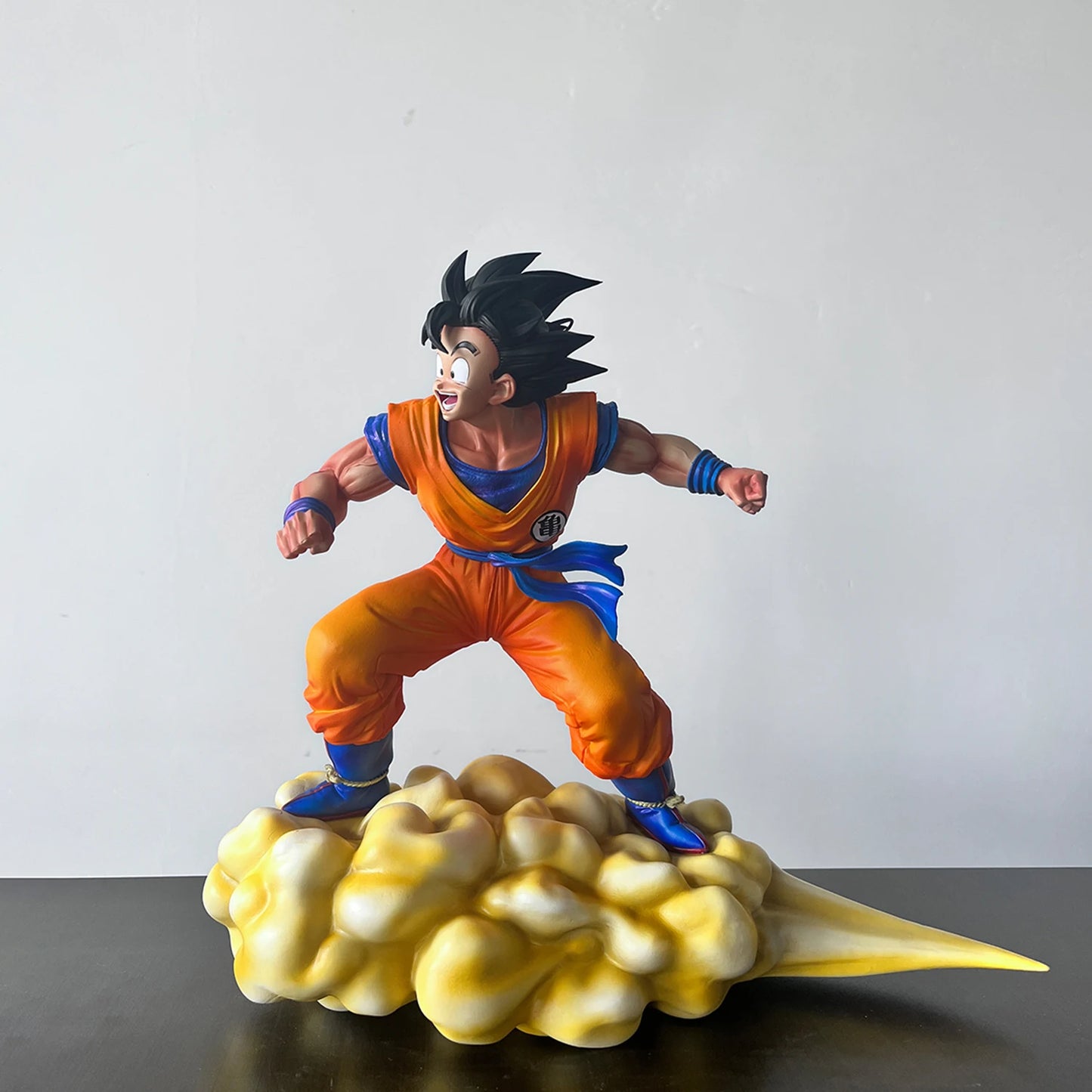 31cm/12.2inch Cloud Goku Figure Dragon Ball Z Super Saiyan Son Goku Action Figures Gk Statue Collection Model Toy Gifts