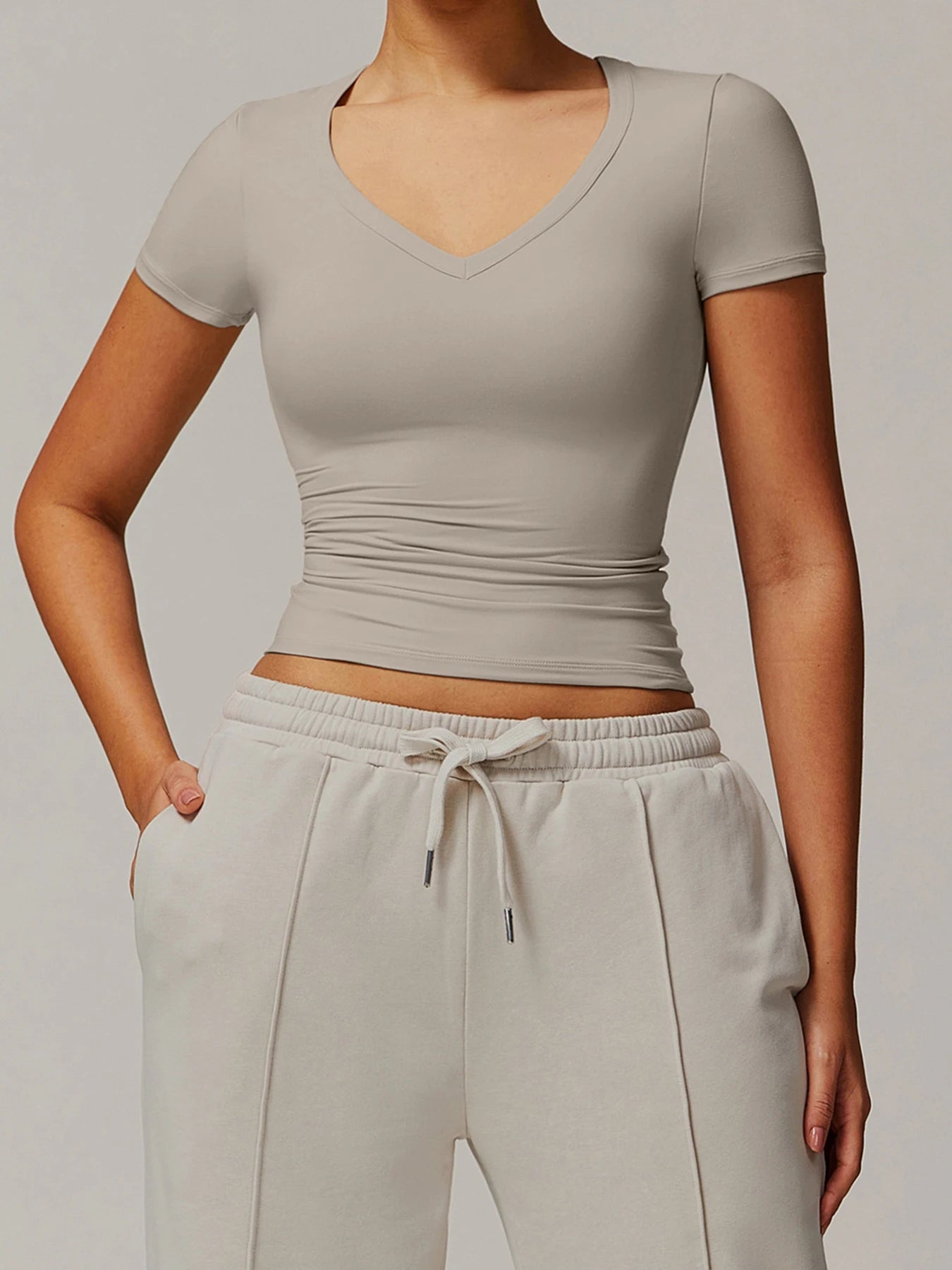 Women’s Gym Running Short Sleeve T-Shirt with Integrated Fitness Bra Yoga Sportswear Vest Top