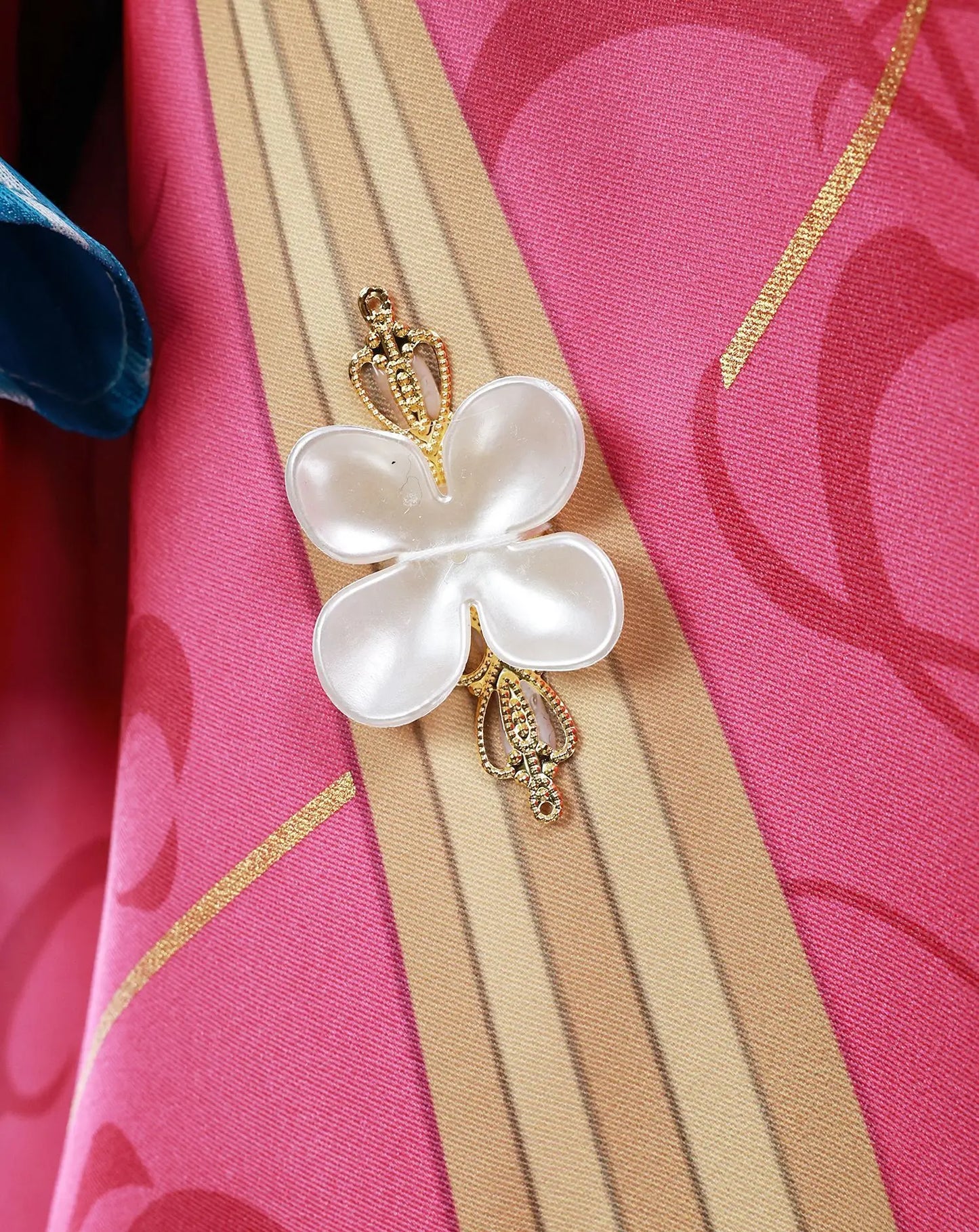 Wuthering Waves Carlotta Cosplay Costume Wig Dress Carlotta Montelli Rinascita Earrings Halloween Party for Women Girls Carnival