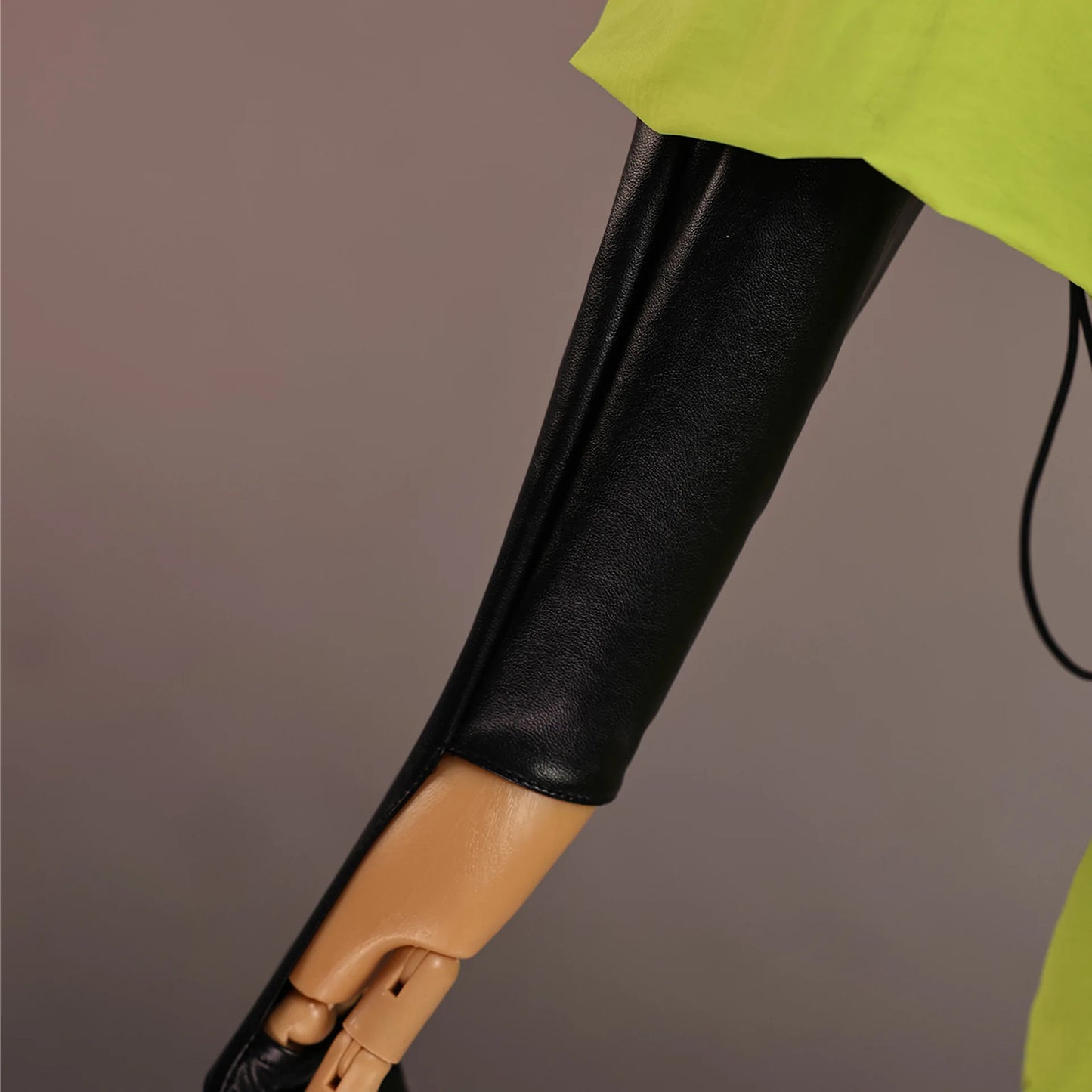 Anime Gnosia Yuri Cosplay Costume Wig Green Jacket Uniform Carnival Halloween Party for Women Men Girls Role Play Outfit Props