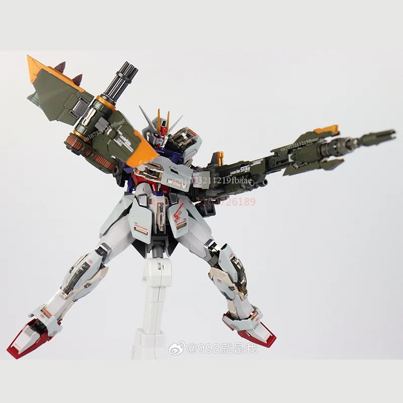 DABAN 8829 STRIKE GAT-X105 MG 1/100 Assembly Model Kit Luncher Striker Sword Toy Action Figures Robot Plastic Model Mecha Gifts