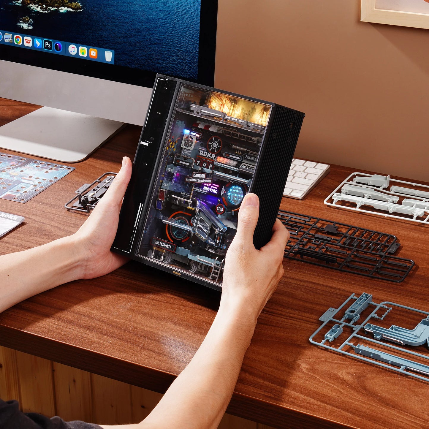 Robotime Rokr The Last City Parallel World Building Toy Set Futuristic Marble Run Automatic 3D Gaming Decoration for Men Women