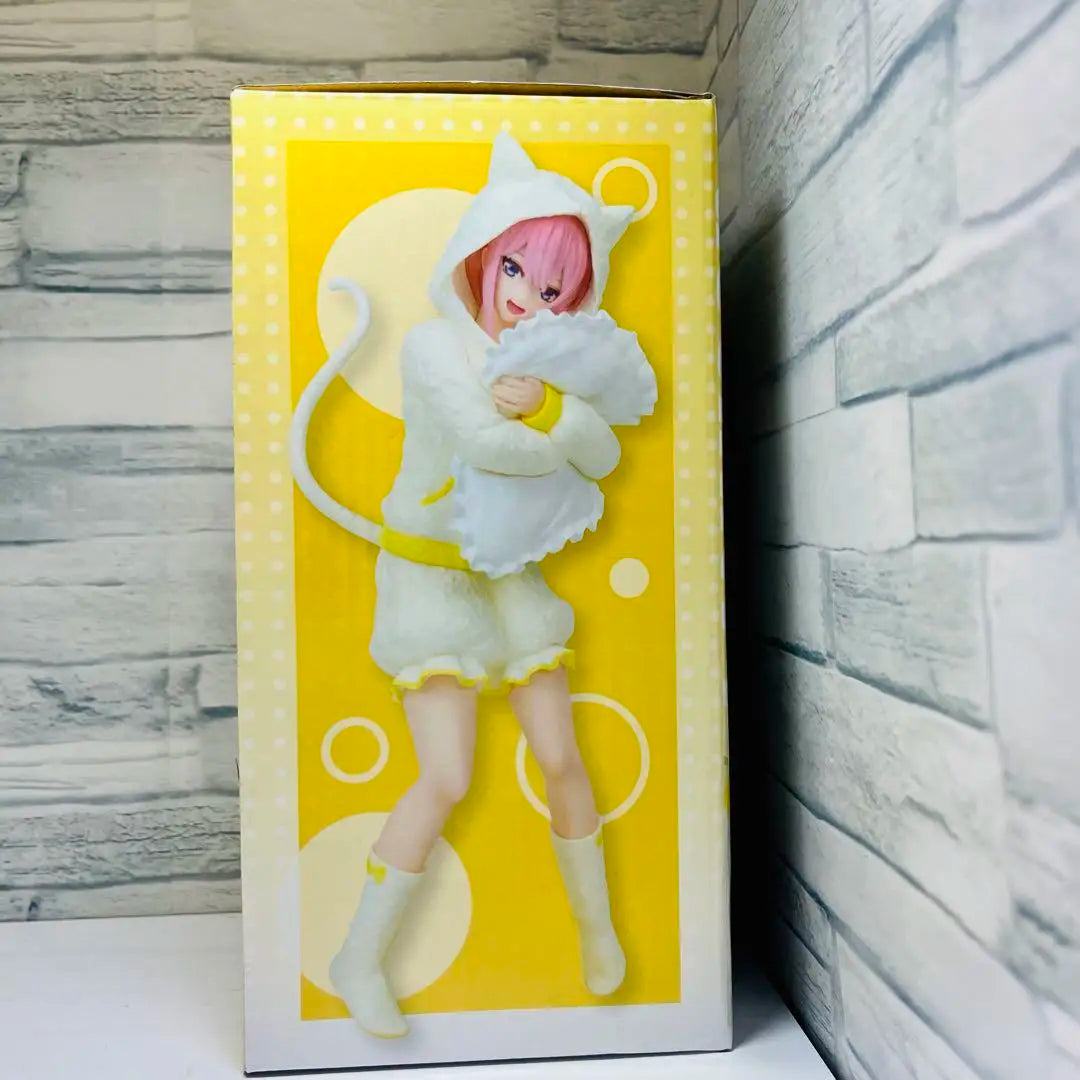 Bandai Fukuya Nakano Ichika Nino Miku Cat Ear Hoodie 19CM PVC Model