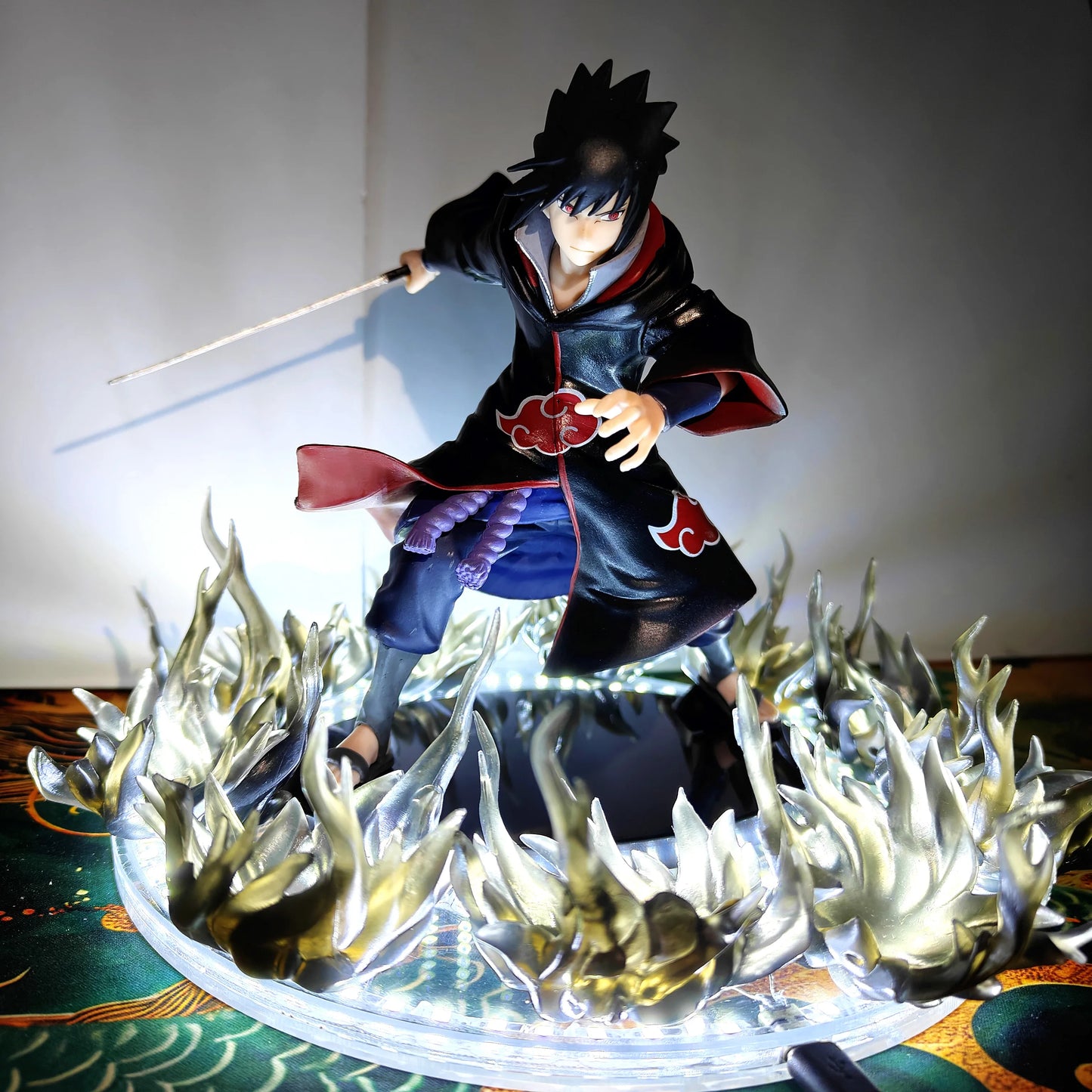Anime Naruto VS Shippuden Sasuke Sharingan Amaterasu Black Fire Led Effect Action Figure Toys PVC Model Collection