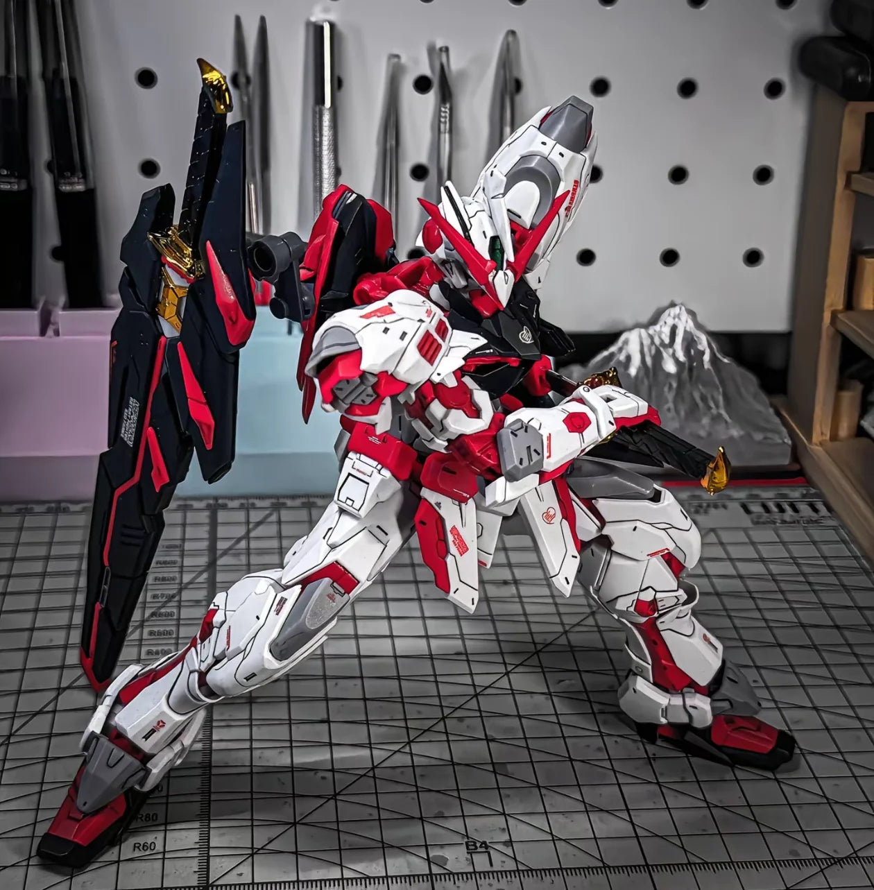 【IN STOCK】DABAN 8807 MG 1/100 Astray Red Frame Mars Jacket Reprint MBF-P02 Model Kit Assembly Action Figure Robot Plastic Model