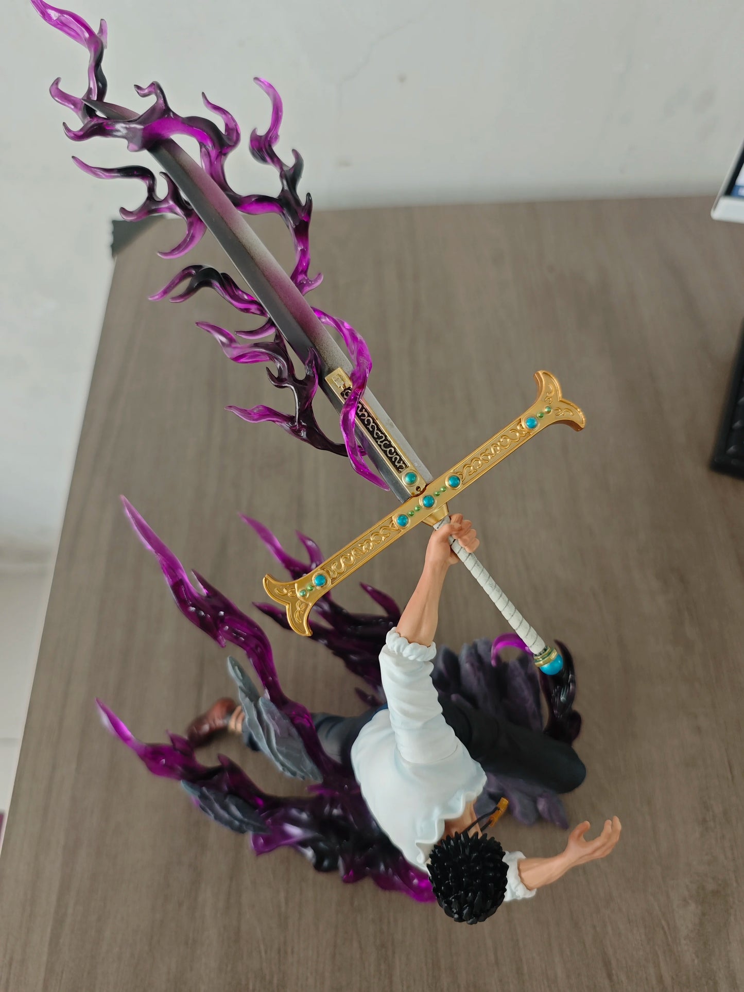 23cm One Piece Dracule Mihawk Figures Mi Hawk Anime Figure Action Figure Pvc Model Statue Collection Decoration Toys Gift Doll