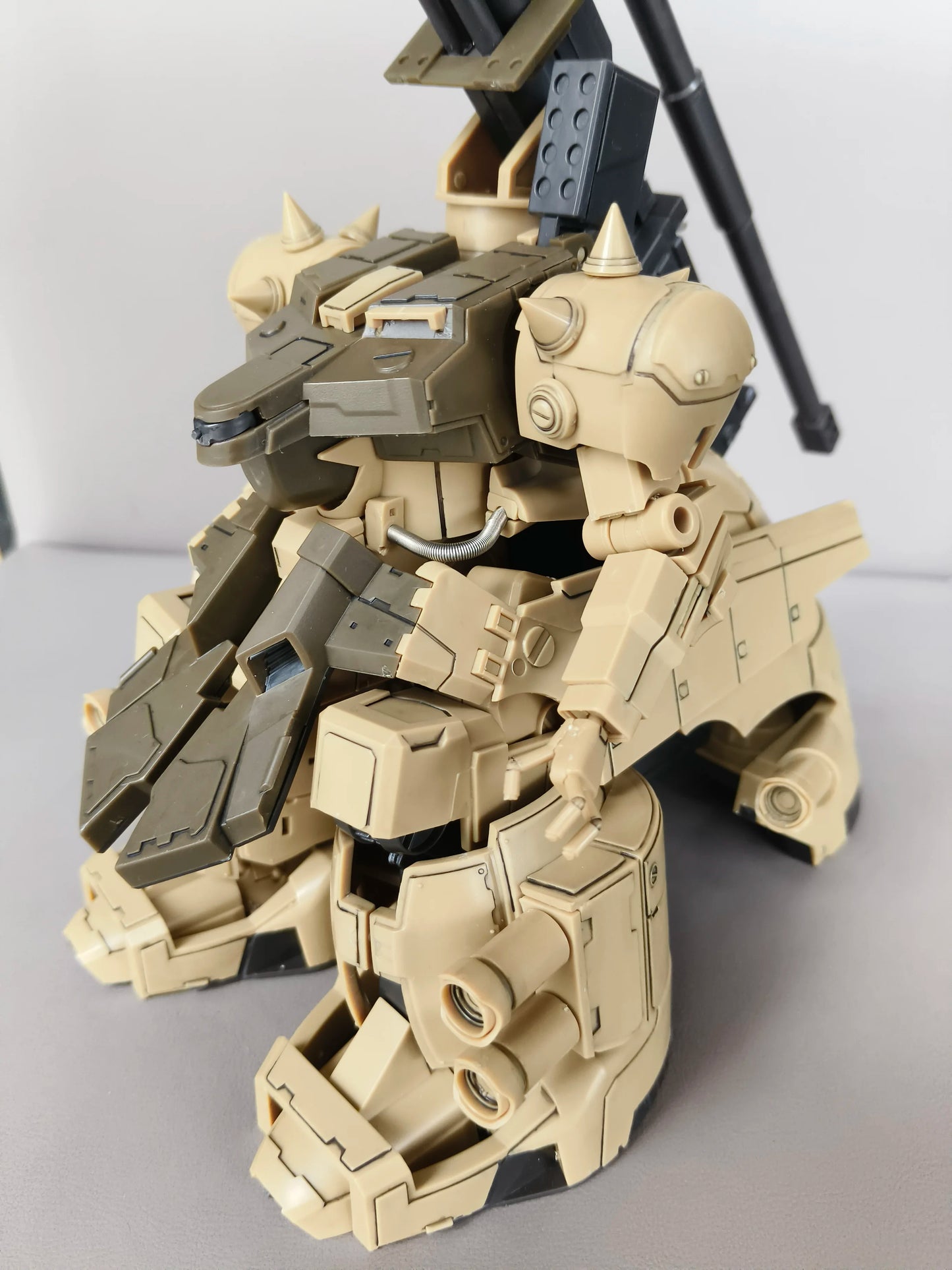 In Stock YMS-16M XAMEL Assembly Model Kit Desert Yellow Yms-16m Figures  Action Figure Plastic Model Toy Robot Gifts