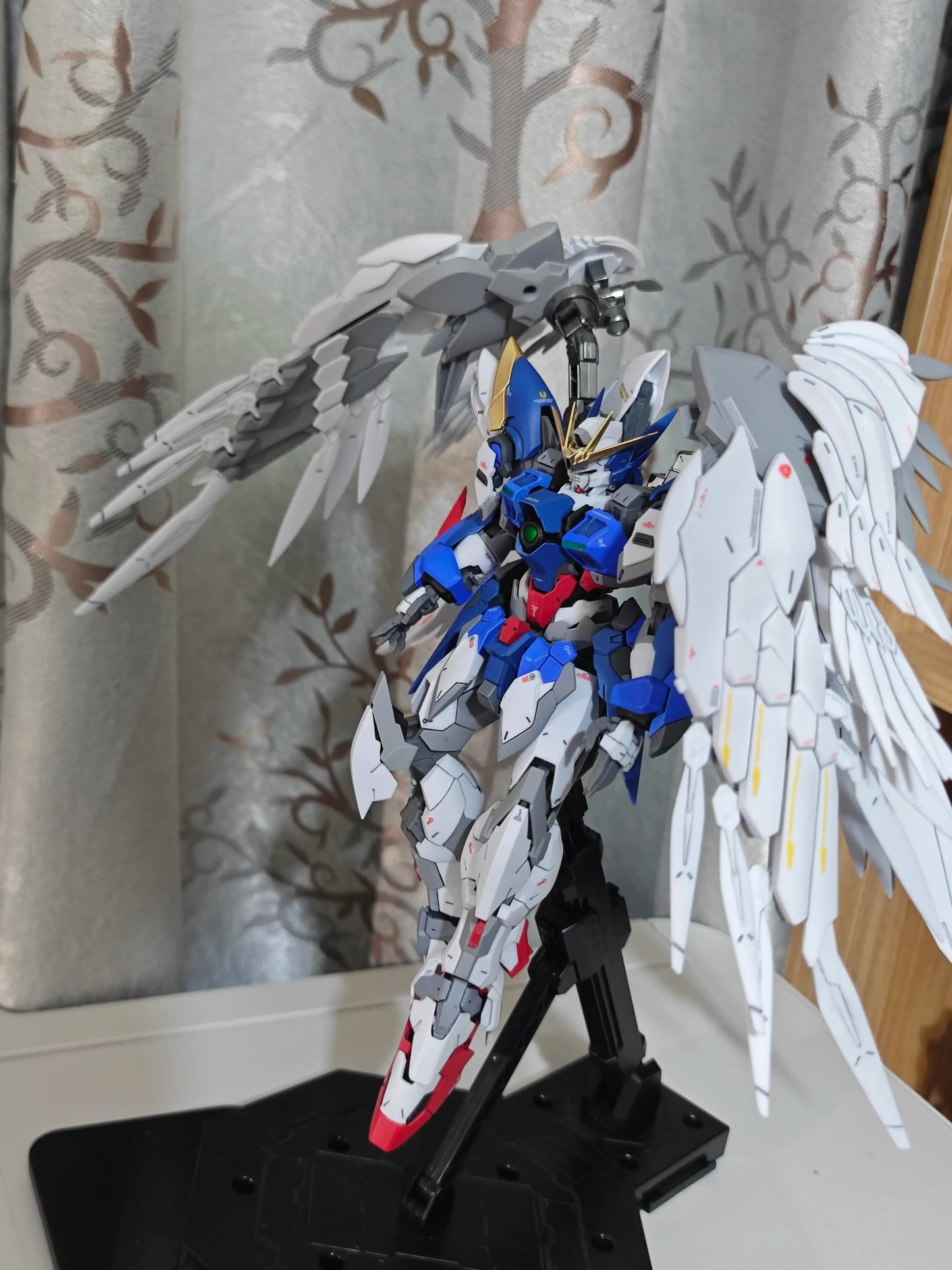DABAN 8820 Wing Zero MG 1/100 HIRM XXXG-00W0 Assembly Model Kit Toy Action Figures Robot Plastic Model Mecha Gifts