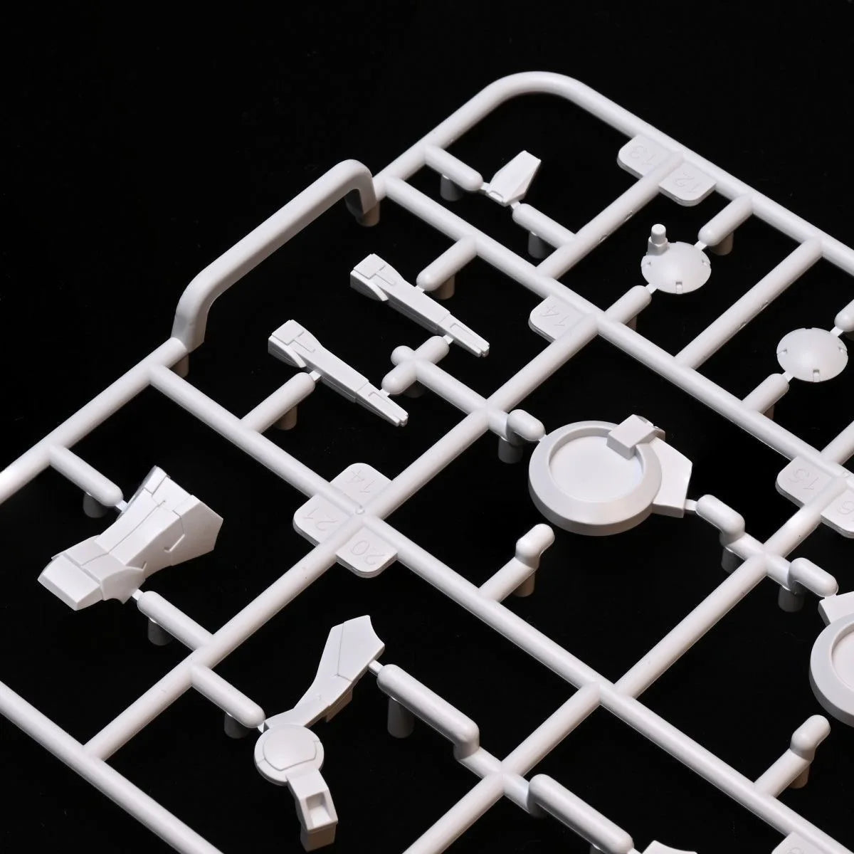 GBC Model Exia HG 1/144 GN-001 Assembly Model Kit Toys Action Figure Plastic Model Kits Toy Collectible Robot Plastic Hobby Gift