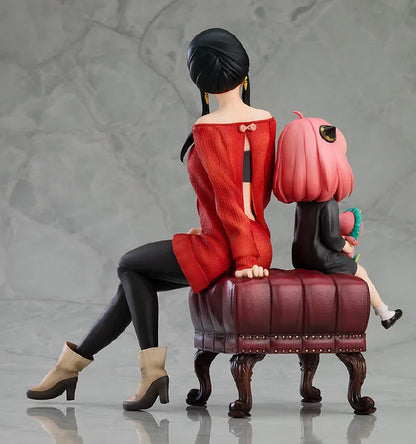 15cm Spy×Family Anya Forger and Yor Sitting on Sofa Anime Figure Model Statue Desktop Decoration Toy